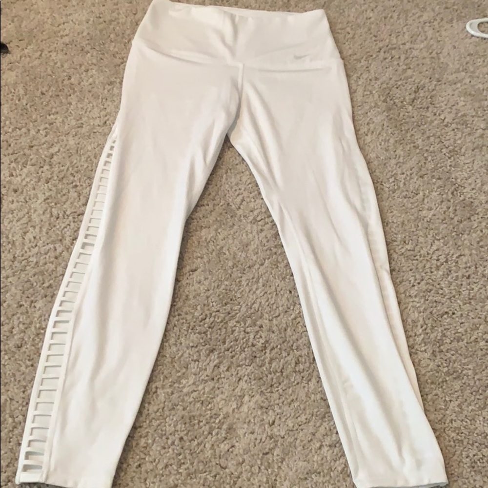 Women’s Nike white lattice leggings, NWOT